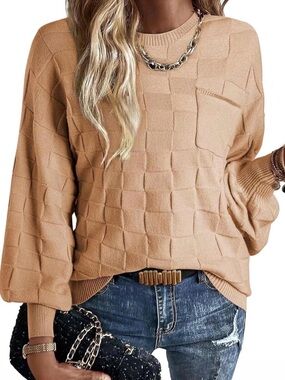 NWOT Checkered Textured Knit Sweater with Pocket - Small Beige